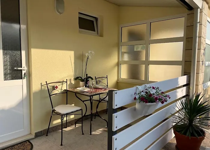 アパート Gordana Buzolic フヴァル