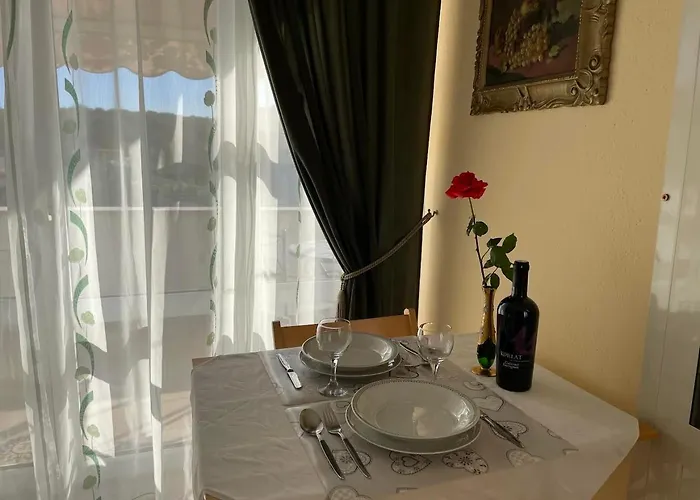 アパート Gordana Buzolic フヴァル